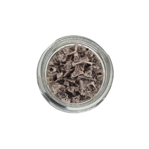 Schwarzes Knoblauchsalz – aromatisiertes Salz mit fermentiertem schwarzem Knoblauch