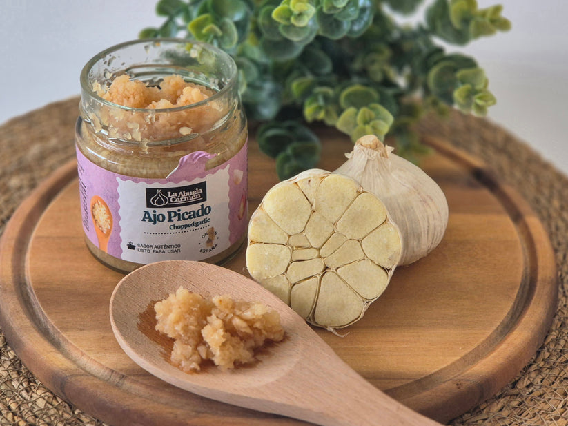 Frisch gehackter Knoblauch – praktisch & aromatisch