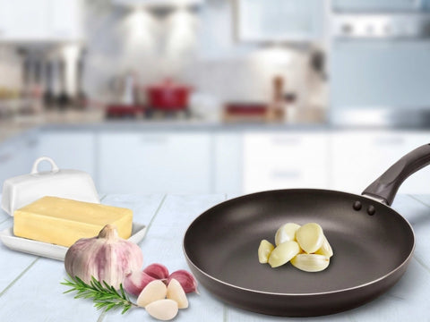 Warum angebratener Knoblauch bitter wird – und wie du das verhinderst