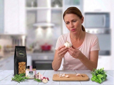 Woran merkt man, dass Knoblauch schlecht ist 