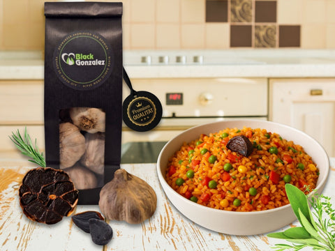 Djuvec-Reis mit schwarzem Knoblauch