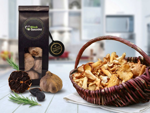 Pfifferlinge mit schwarzem Knoblauch Rezept
