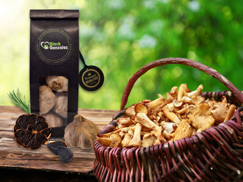 Pfifferlinge mit schwarzem Knoblauch Rezept