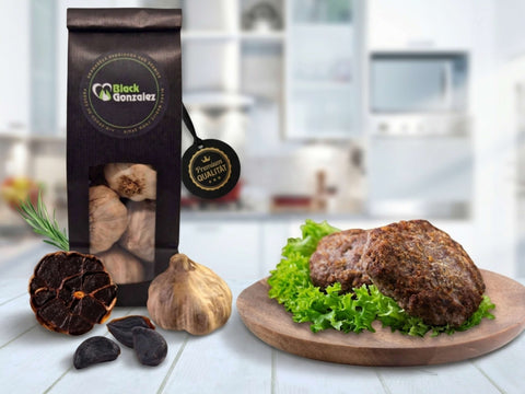 Vegane Frikadellen mit schwarzem Knoblauch