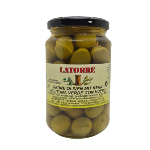 Grüne Oliven mit Anchovis-Aroma, spanische Feinkost