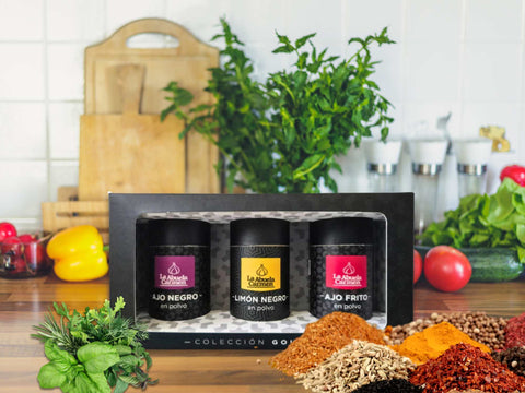 Gewürz Trio: Schwarze Zitrone, frittierter Knoblauch und schwarzer Knoblauch