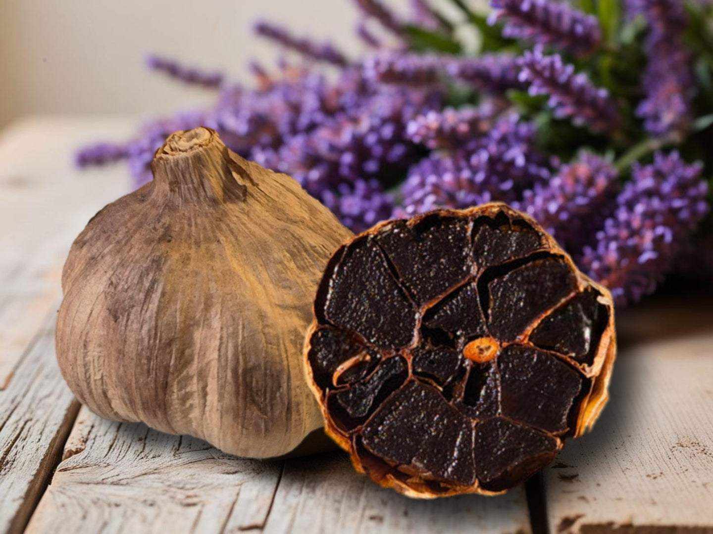 Schwarzer Knoblauch - Informationen zu Herkunft, Herstellung, Geschmack und Verwendung des fermentierten Knoblauchs