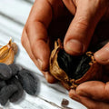 Schwarzer Knoblauch - schonende 90-Tage-Reifung für intensiven Geschmack