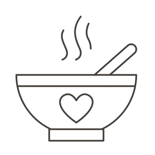 Suppe mit schwarzem Knoblauch